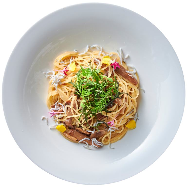 しらすと数種茸のオイルパスタ