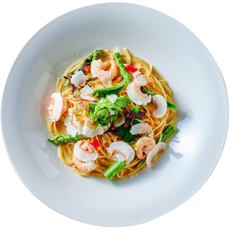 海老とアスパラガスのクリームパスタ フレッシュマッシュルームをちりばめて