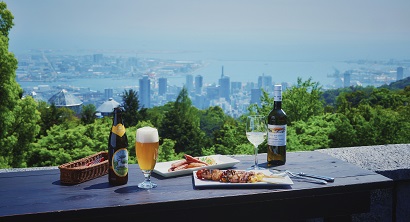 3/9-7/10「ハーブマルシェ」で優雅にランチタイム