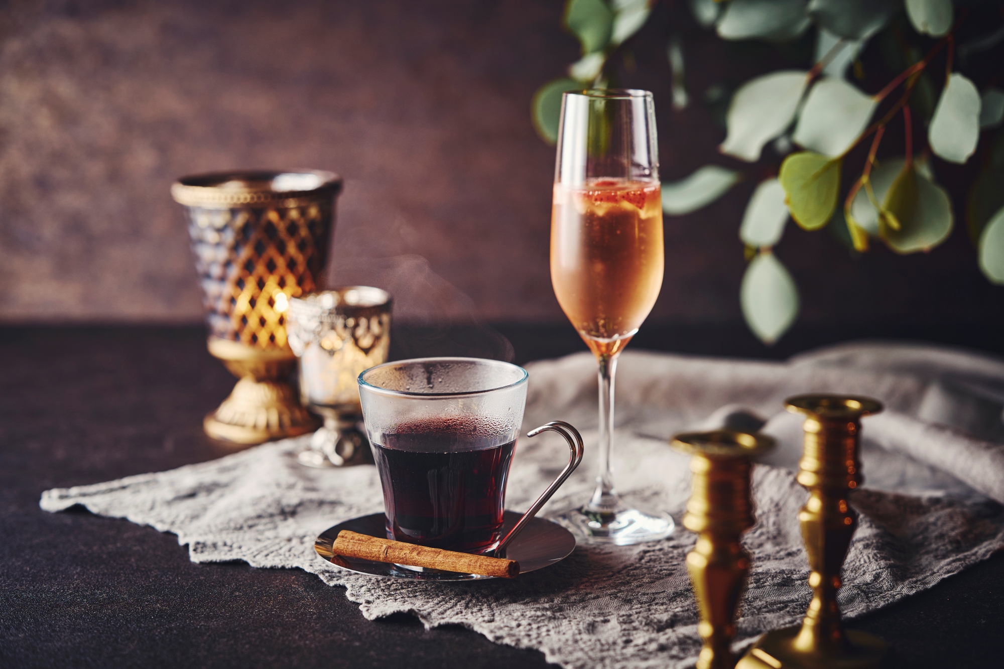 心も体も温まるフェア_苺入りスパークリング ロゼ_グリューワイン2000__L1001202