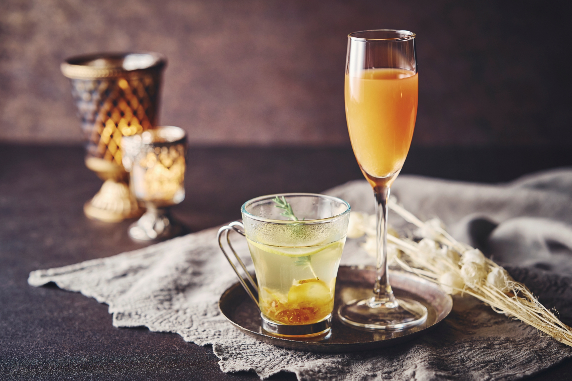 心も体も温まるフェア_ブラッドオレンジミモザ_柚子とローズマリーのホットレモネード2000_L1001209