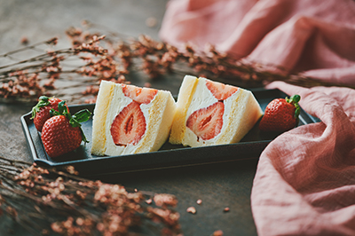 苺サンドイメージ